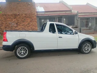 2012 Nissan Np200 Bakkie 1.6 In Excellent Condition