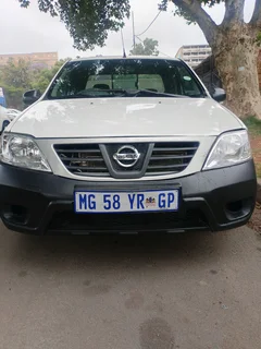 2012 NISSAN NP200 BAKKIE 1.6 IN EXCELLENT CONDITION
