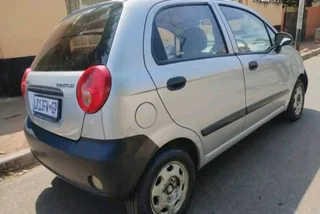 2005 CHEVROLET SPARK LITE MANUAL TRANSMISSION IN EXCELLENT CONDITION