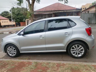 2018 VOLKSWAGEN POLO VIVO 1.4 MANUAL TRANSMISSION IN EXCELLENT CONDITION COMFORTLINE