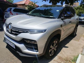 2023 RENAULT KIGER 1.0 TURBO AUTOMATIC TRANSMISSION IN EXCELLENT CONDITION WITH SERVICE BOOK