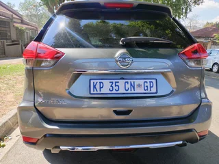 2022 NISSAN XTRAIL 2.5 CITY 4X4 AUTOMATIC TRANSMISSION IN EXCELLENT CONDITION WITH SERVICE BOOK