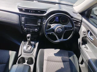 2022 NISSAN XTRAIL 2.5 CITY 4X4 AUTOMATIC TRANSMISSION IN EXCELLENT CONDITION WITH SERVICE BOOK