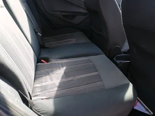 2011 FORD FIESTA 1.4 MANUAL TRANSMISSION IN EXCELLENT CONDITION