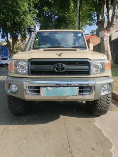 2019 Toyota Land Cruiser Lx V8 4x4 Trd Manual Transmission In Excellent Condition