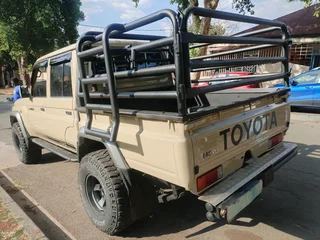 2019 TOYOTA LAND CRUISER LX V8 4X4 TRD MANUAL TRANSMISSION IN EXCELLENT CONDITION