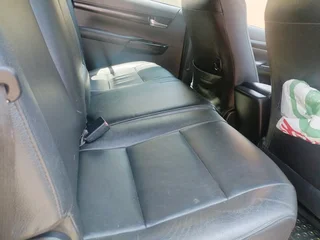 2019 TOYOTA HILUX DOUBLE CAB 2.8 GD6 4X4 AUTOMATIC TRANSMISSION IN EXCELLENT CONDITION