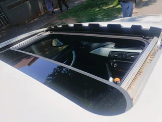 2016 BMW 328I M SPORT TWIN TURBO AUTOMATIC TRANSMISSION IN EXCELLENT CONDITION