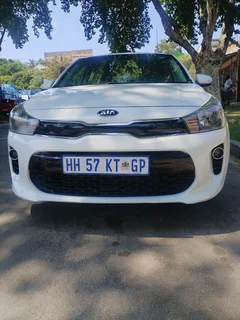 2018 KIA RIO 1.2 AUTOMATIC TRANSMISSION WITH SERVICE BOOK AND REVERSE CAMERA