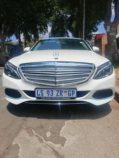 2015 Mercedes Benz C250 Blue Tec Automatic Transmission In Excellent Condition With Reverse Camera