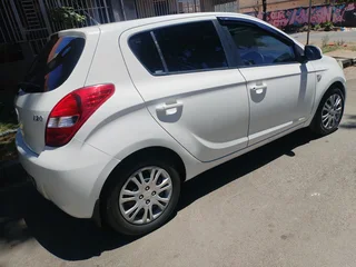 2010 HYUNDAI I20 MANUAL TRANSMISSION 1.6 IN EXCELLENT CONDITION