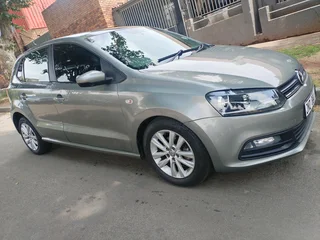 2019 VOLKSWAGEN POLO VIVO 1.4 MANUAL TRANSMISSION IN EXCELLENT CONDITION, SERVICE BOOK AND SPARE KEY