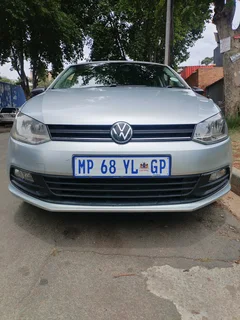 2017 VOLKSWAGEN POLO TSI 1.2 MANUAL TRANSMISSION IN EXCELLENT CONDITION