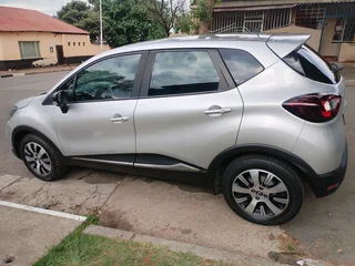 2019 RENAULT CAPTUR 900T MANUAL TRANSMISSION IN EXCELLENT CONDITION