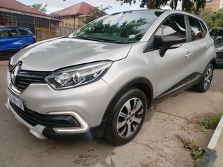 2019 RENAULT CAPTUR 900T MANUAL TRANSMISSION IN EXCELLENT CONDITION