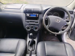 2009 TOYOTA AVANZA 1.5 MANUAL TRANSMISSION IN EXCELLENT CONDITION WITH LEATHER SEATS