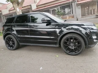 2014 RANGE ROVER EVOQUE SI4 2.0 4X4 AUTOMATIC TRANSMISSION IN EXCELLENT CONDITION