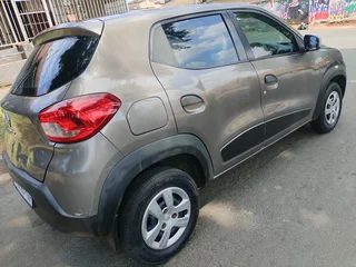 2018 RENAULT KWID 1.0 MANUAL TRANSMISSION IN EXCELLENT CONDITION WITH FULL SERVICE HISTORY