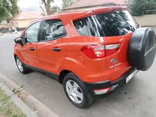 2017 FORD ECOSPORT 1.5 MANUAL TRANSMISSION IN EXCELLENT CONDITION WITH SERVICE BOOK AND SPARE KEYS