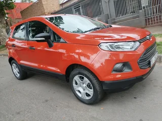 2017 FORD ECOSPORT 1.5 MANUAL TRANSMISSION IN EXCELLENT CONDITION WITH SERVICE BOOK AND SPARE KEYS