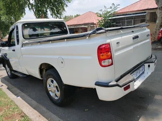 2022 MAHINDRA PICKUP 2.2 DIESEL MANUAL TRANSMISSION IN EXCELLENT CONDITION WITH SERVICE BOOK
