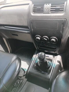 2022 MAHINDRA PICKUP 2.2 DIESEL MANUAL TRANSMISSION IN EXCELLENT CONDITION WITH SERVICE BOOK