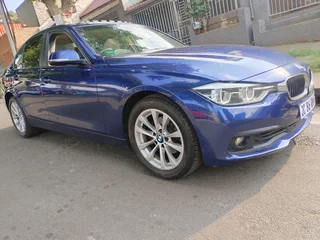 2015 BMW 320I F30 AUTOMATIC TRANSMISSION IN EXCELLENT CONDITION WITH SUN ROOF