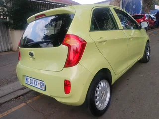 2011 KIA PICANTO 1.1 MANUAL TRANSMISSION IN EXCELLENT CONDITION WITH FULL SERVICE HISTORY