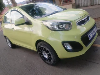 2011 KIA PICANTO 1.1 MANUAL TRANSMISSION IN EXCELLENT CONDITION WITH FULL SERVICE HISTORY