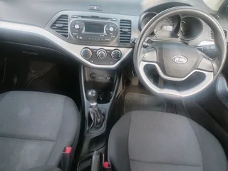 2011 KIA PICANTO 1.1 MANUAL TRANSMISSION IN EXCELLENT CONDITION WITH FULL SERVICE HISTORY