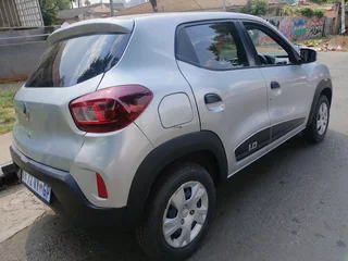 2022 RENAULT KWID 1.0 MANUAL TRANSMISSION IN EXCELLENT CONDITION