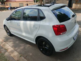 2024 VOLKSWAGEN POLO VIVO 1.4 MANUAL TRANSMISSION IN EXCELLENT CONDITION WITH FULL SERVICE HISTORY
