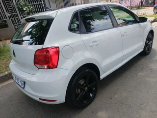 2024 VOLKSWAGEN POLO VIVO 1.4 MANUAL TRANSMISSION IN EXCELLENT CONDITION WITH FULL SERVICE HISTORY