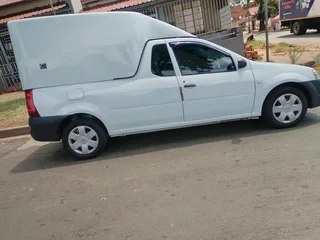 2019 NISSAN NP200 BAKKIE 1.6 IN EXCELLENT CONDITION WITH CANOPY AND AIRCON