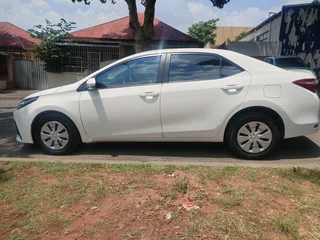 2023 TOYOTA COROLLA QUEST 1.8 MANUAL TRANSMISSION IN EXCELLENT CONDITION
