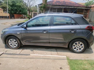 2018 HYUNDAI I20 MANUAL TRANSMISSION 1.2 IN EXCELLENT CONDITION