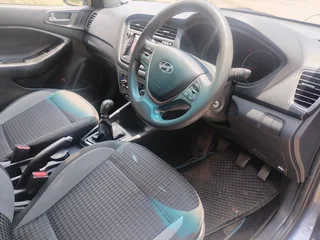 2018 HYUNDAI I20 MANUAL TRANSMISSION 1.2 IN EXCELLENT CONDITION