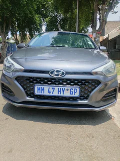 2018 HYUNDAI I20 MANUAL TRANSMISSION 1.2 IN EXCELLENT CONDITION