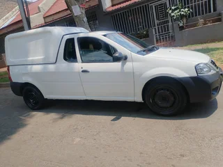 2017 Nissan Np200 Bakkie 1.6 In Excellent Condition With Canopy