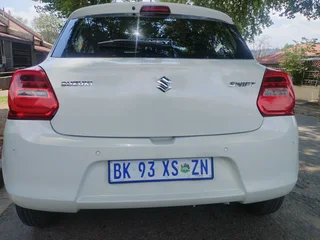 2024 SUZUKI SWIFT 1.2 AUTOMATIC TRANSMISSION IN EXCELLENT CONDITION WITH SERVICE BOOK AND SPARE KEYS