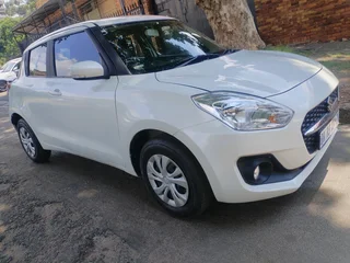 2024 SUZUKI SWIFT 1.2 AUTOMATIC TRANSMISSION IN EXCELLENT CONDITION WITH SERVICE BOOK AND SPARE KEYS