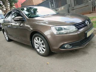 2013 VOLKSWAGEN JETTA 6 TSI 1.6 COMFORTLINE AUTOMATIC TRANSMISSION IN EXCELLENT CONDITION, SUN ROOF