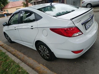 2019 HYUNDAI ACCENT 1.6 MANUAL TRANSMISSION IN EXCELLENT CONDITION