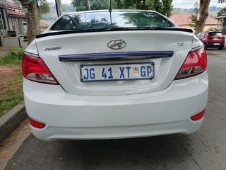 2019 HYUNDAI ACCENT 1.6 MANUAL TRANSMISSION IN EXCELLENT CONDITION