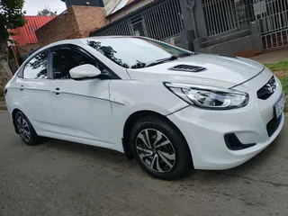 2019 HYUNDAI ACCENT 1.6 MANUAL TRANSMISSION IN EXCELLENT CONDITION