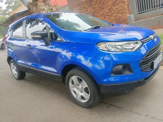 2016 FORD ECOSPORT 1.5 MANUAL TRANSMISSION IN EXCELLENT CONDITION WITH SERVICE BOOK