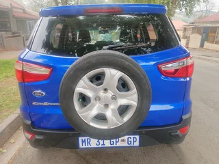 2016 FORD ECOSPORT 1.5 MANUAL TRANSMISSION IN EXCELLENT CONDITION WITH SERVICE BOOK