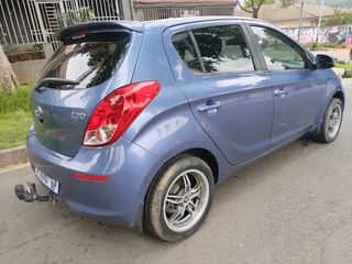 2013 HYUNDAI I20 MANUAL TRANSMISSION 1.6 IN EXCELLENT CONDITION