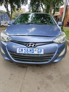 2013 HYUNDAI I20 MANUAL TRANSMISSION 1.6 IN EXCELLENT CONDITION