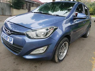 2013 HYUNDAI I20 MANUAL TRANSMISSION 1.6 IN EXCELLENT CONDITION